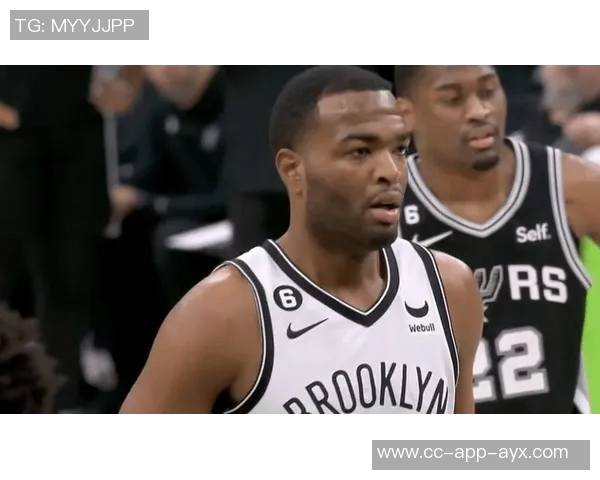 米奇称赞索汉表现出色防守端过于积极引发关注